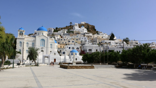 Ios, l’Île des Cyclades qui Réinvente l’Art du Voyage Durable en 2026