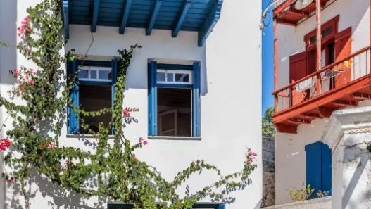 Grèce : Nos plus belles villas dénichées sur Airbnb pour un printemps idyllique