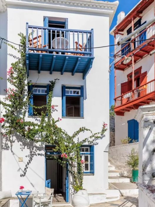 Grèce : Nos plus belles villas dénichées sur Airbnb pour un printemps idyllique