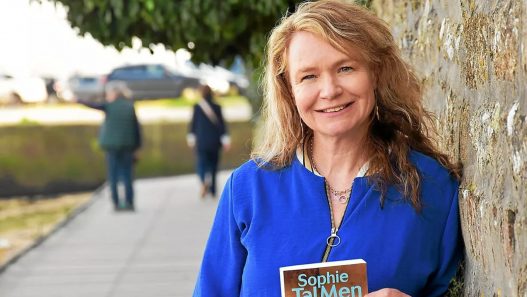 « Les Grands Sables, mon petit paradis » : l'été de Sophie Tal Men à Groix