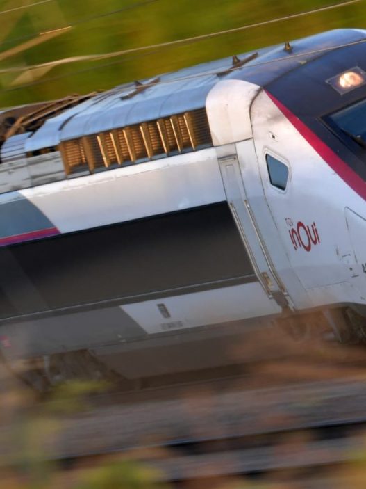 12 heures de retard pour le TGV Hendaye-Paris après une rupture de caténaire