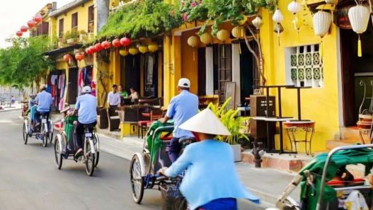 Le Vietnam séduit les Français : l’essor de Hué, ancienne capitale impériale