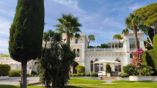 Saint-Raphaël : comment La Villa Mauresque, demeure de 1881, retient ses hôtes