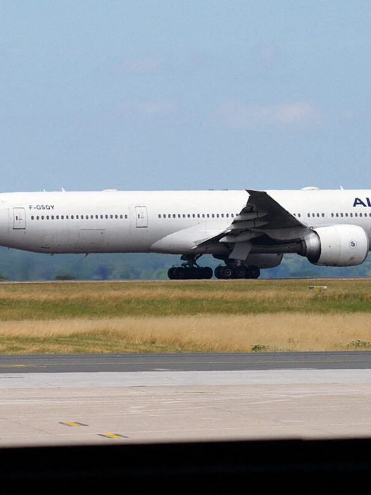 Vol Air France : un Boeing dérouté en Islande après une urgence médicale