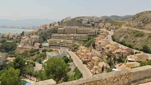 Drame en Espagne : un couple retrouvé mort dans un jacuzzi à Cullera