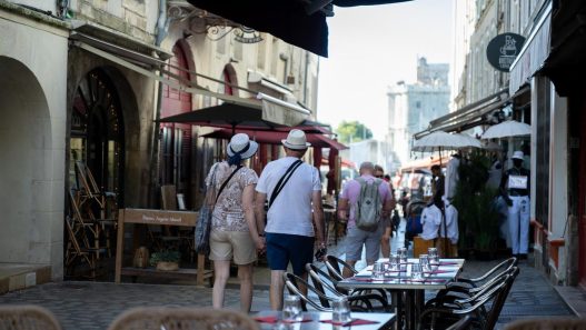La clientèle internationale haut de gamme porte le tourisme français vers des records