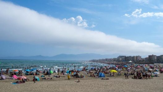 Tourisme en France : l'élan international compense le repli des budgets nationaux