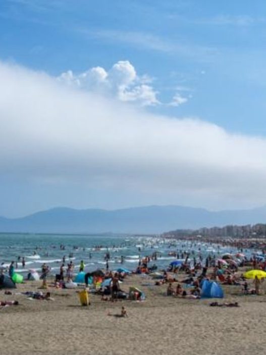 Tourisme en France : l'élan international compense le repli des budgets nationaux