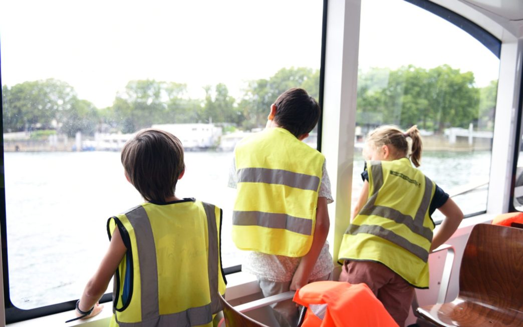 À bord du Fluctuat : la croisière pédagogique sur la Seine