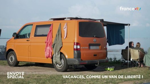 VIDEO. Vacances, comme un van de liberté! - franceinfo